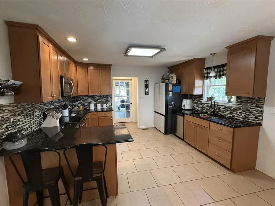 3401 Sharon Avenue, Harrah, OK 73045 - #3