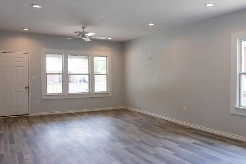 1319 NE 15th Street, Oklahoma City, OK 73117 - #3