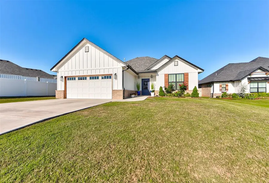 2688 Somerset Drive, Shawnee, OK 74804 - #2