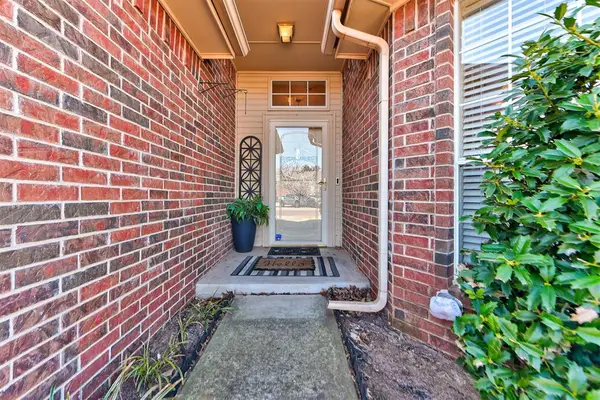 428 Mcdonald Drive, Edmond, OK 73034