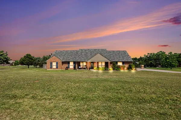 10050 Lookout Pointe, Edmond, OK 73034