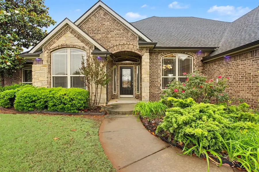 400 S Chardon Drive, Mustang, OK 73064 - #3