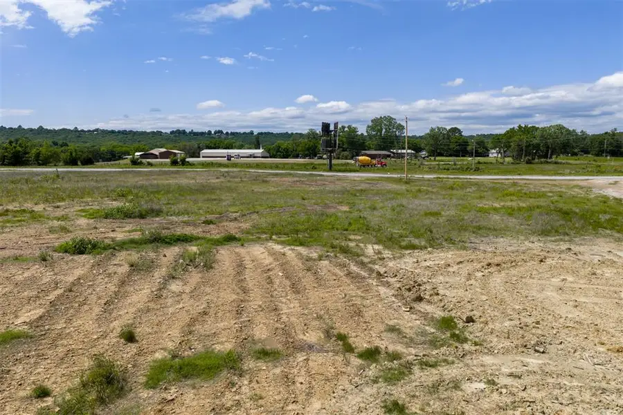 W 75 Highway, Henryetta, OK 74437 - #2