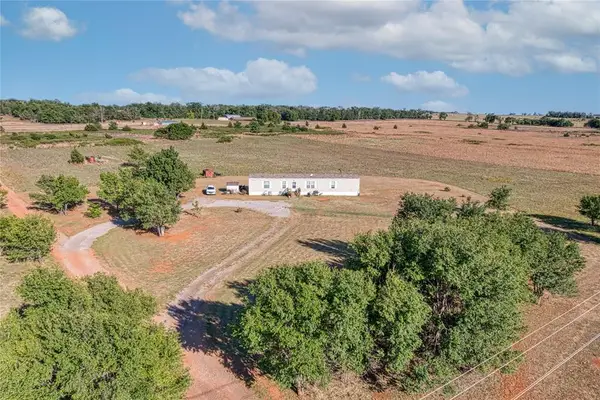12018 N 2110 Road, Dill City, OK 73641