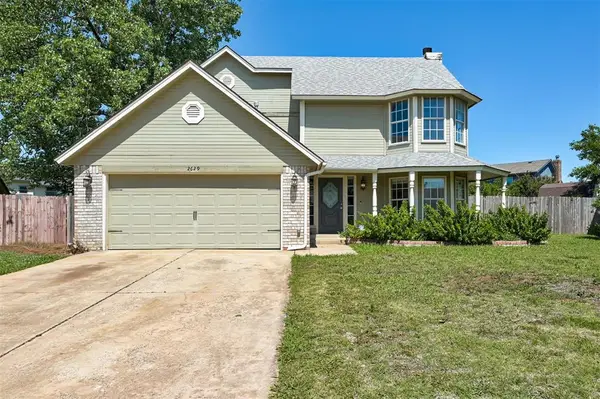 2629 Andrea Court, Moore, OK 73160