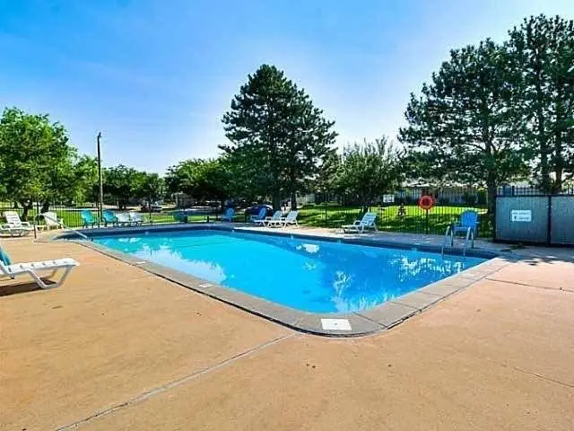 9757 Hefner Village Boulevard, Oklahoma City, OK 73162 - #3