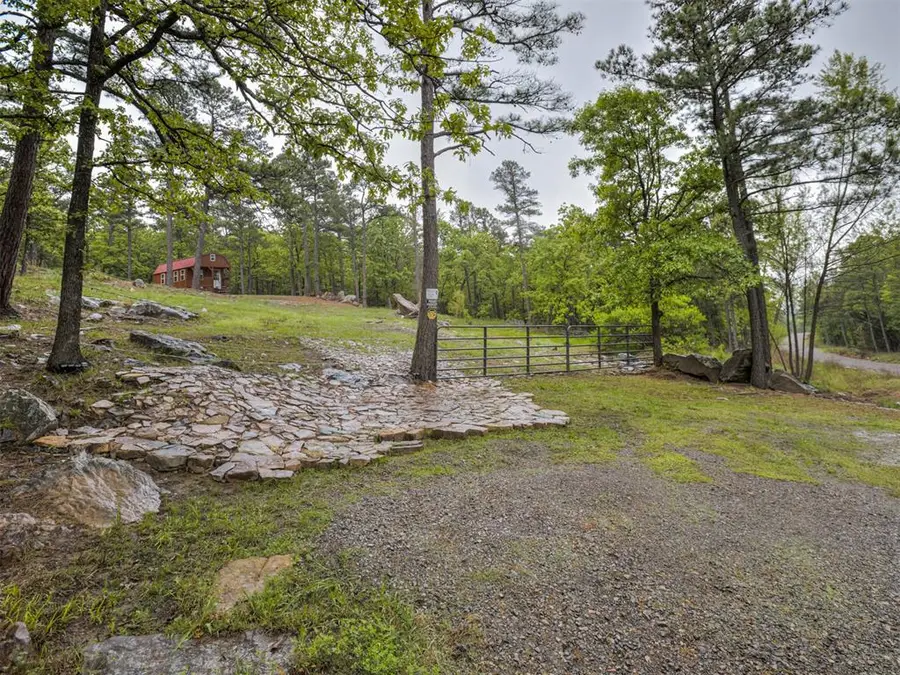 3415 Wagonwheel Road, Pittsburg, OK 74560 - #2