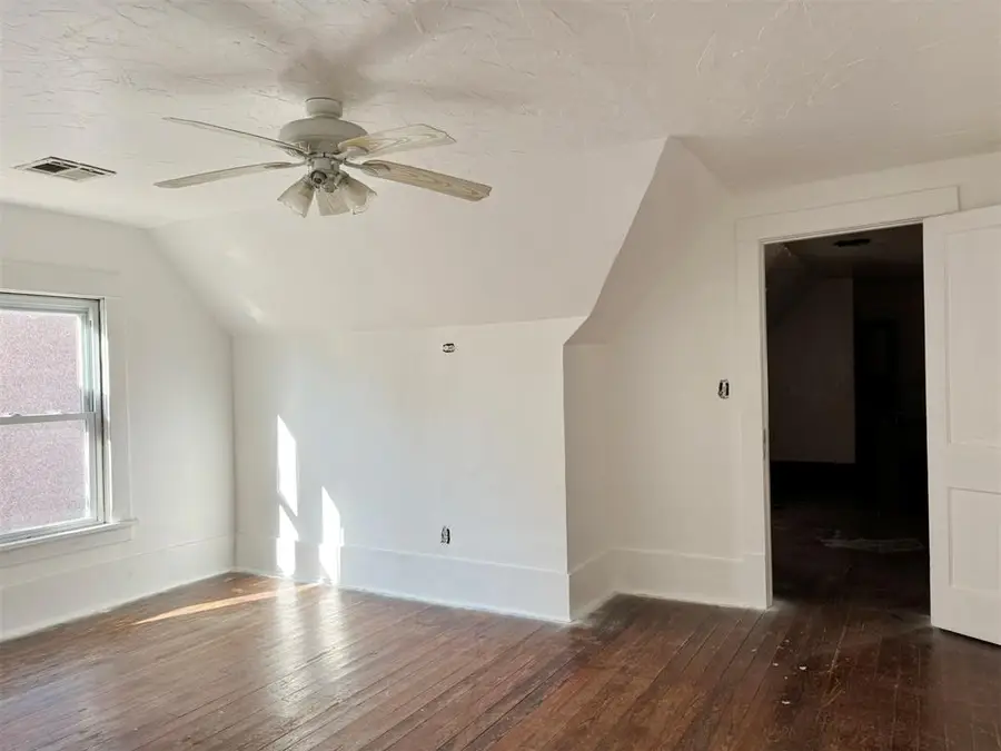 817 7th Street, Alva, OK 73717 - #3