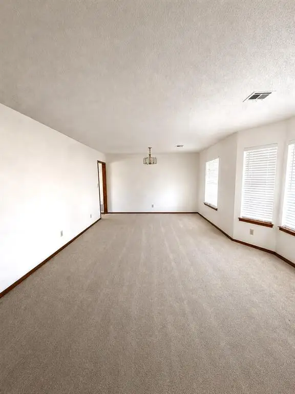 808 Cambridge Drive, Altus, OK 73521 - #3