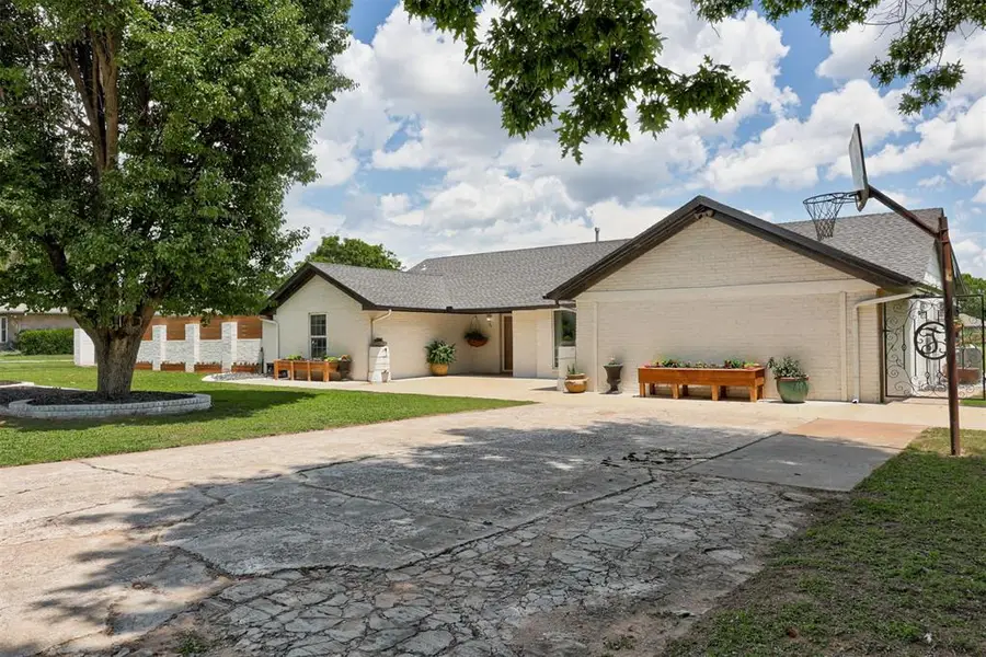 8204 Woodchuck Road, Yukon, OK 73099 - #3