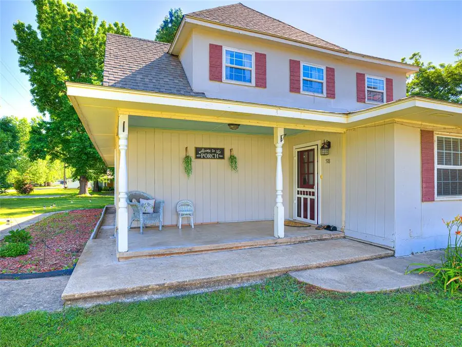 518 E Bradley Avenue, Pauls Valley, OK 73075 - #2