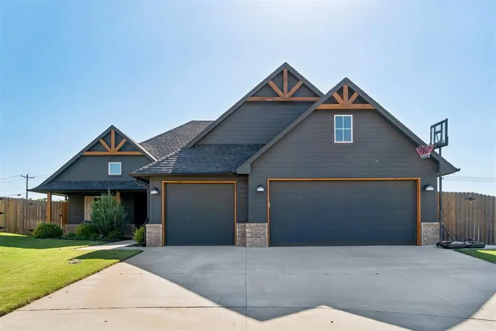 3009 Cedar Spring Court, Arcadia, OK 73007 - #1
