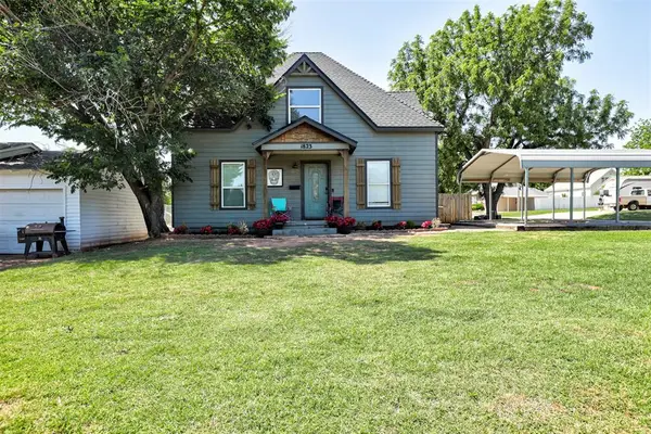 1823 W Mansur, Guthrie, OK 73044