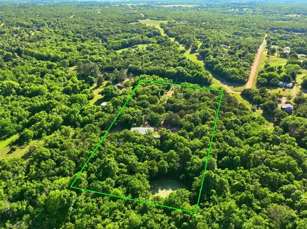 101663 S 3300 Road, Harrah, OK 73045