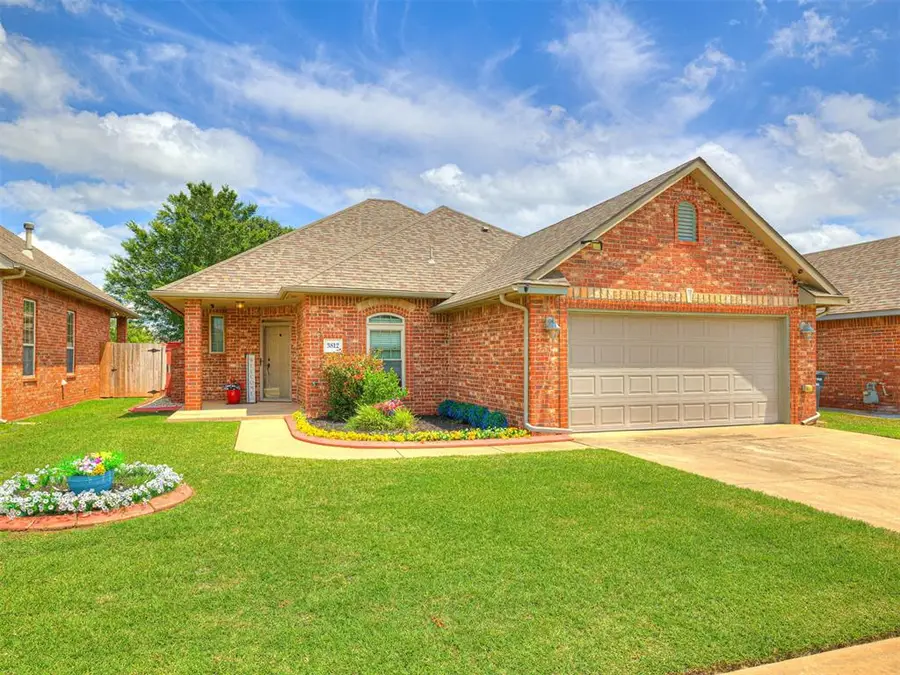 3812 New London Avenue, Moore, OK 73160 - #3