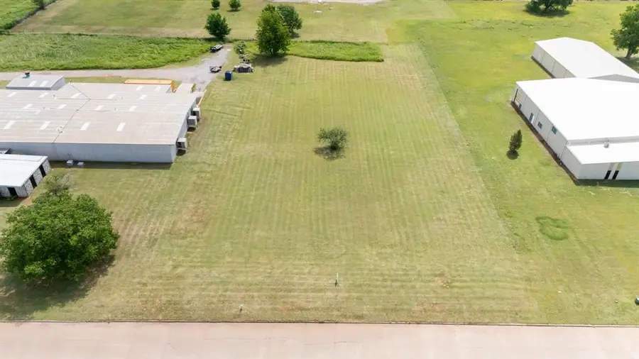 N 18th Street, Chickasha, OK 73018 - #2