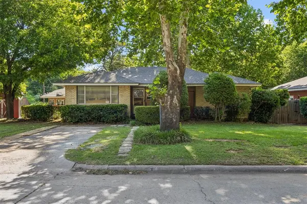 8 Burk Way, Oklahoma City, OK 73165