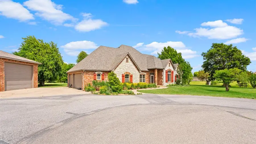 1212 N Clear Springs Road, Mustang, OK 73064 - #3