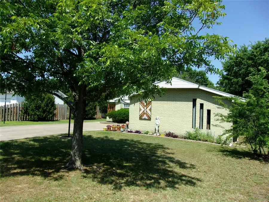 1915 N Philadelphia Avenue, Shawnee, OK 74804 - #2