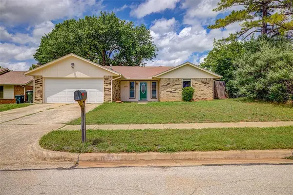 2009 Oakcreek Drive, Norman, OK 73071