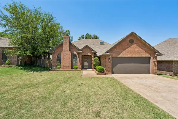 1809 Courtney Lane, Edmond, OK 73013
