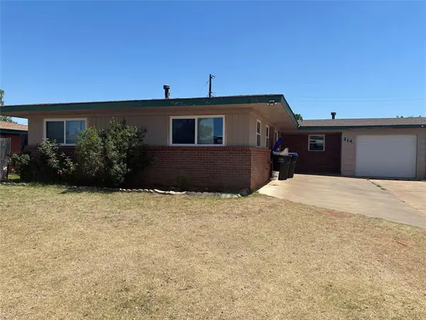 214 Iroquois Trail, Foss, OK 73647