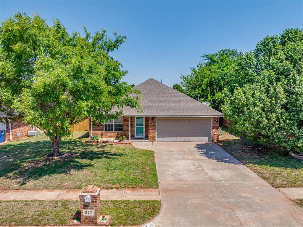 527 E Linden Lane, Mustang, OK 73064 - #1