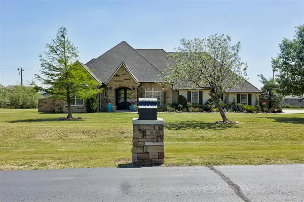 17312 Barrington Hills Lane, Edmond, OK 73012