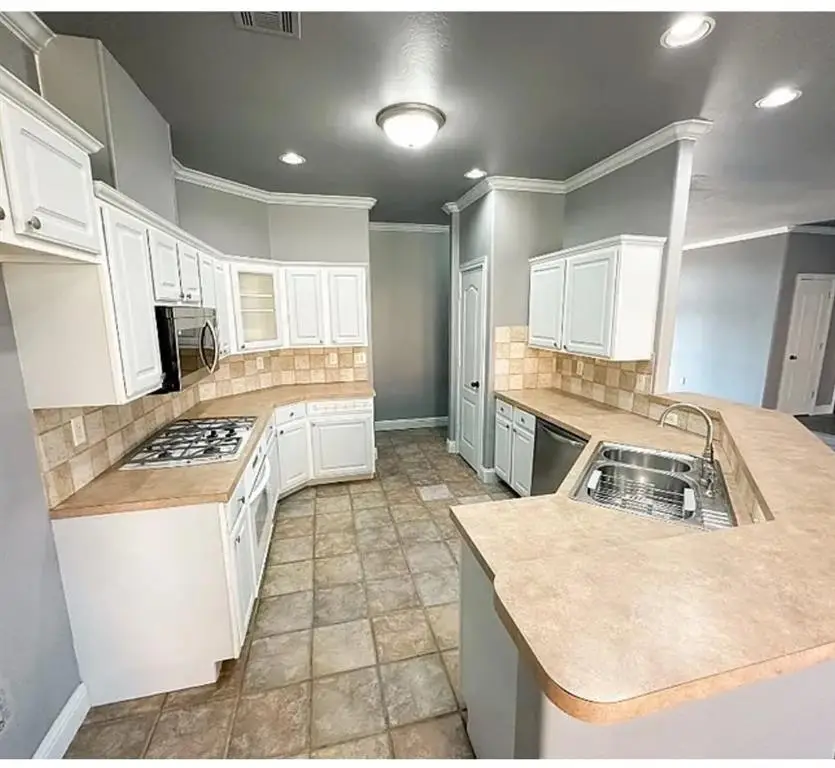 1980 Leslie Beachler Lane, Midwest City, OK 73130 - #3