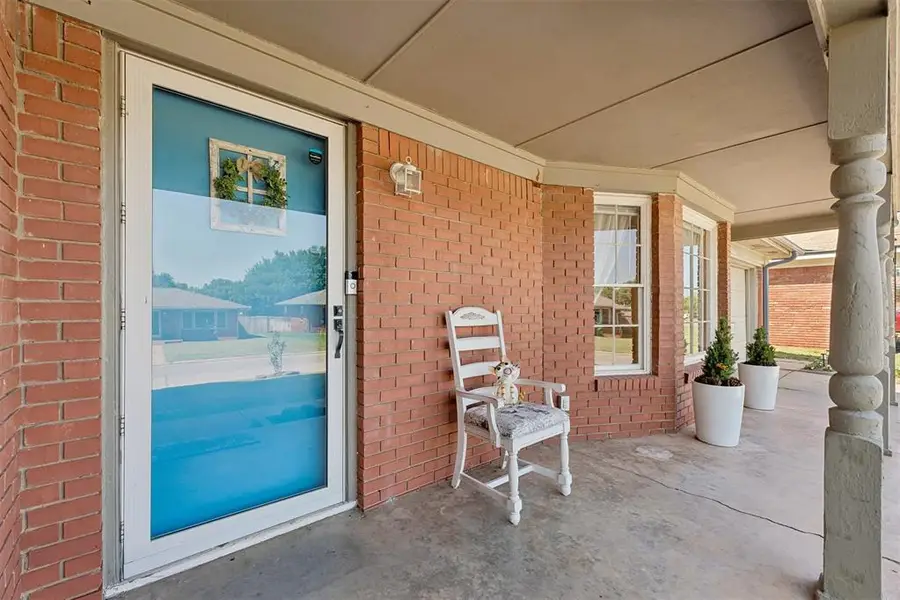 2429 Huntleigh Drive, Oklahoma City, OK 73120 - #3