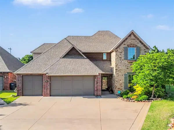 937 Villas Creek Drive, Edmond, OK 73003