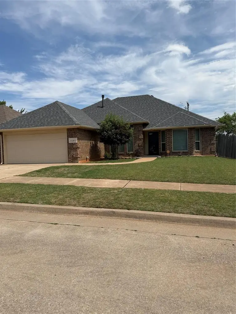 1605 NE 11th Street, Moore, OK 73160 - #1