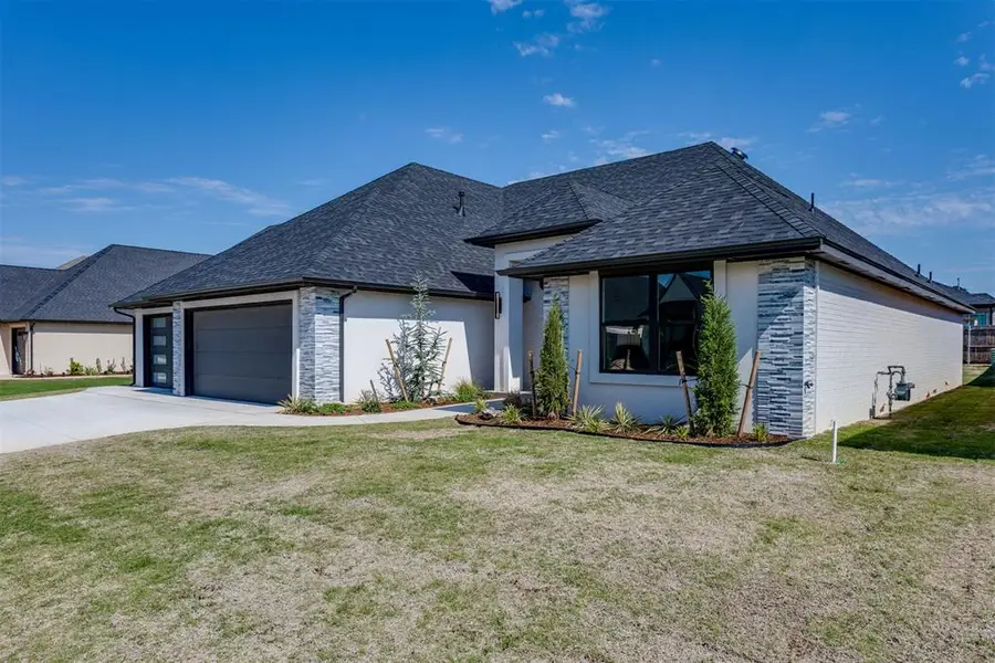 9305 NW 84th Street, Yukon, OK 73099 - #2