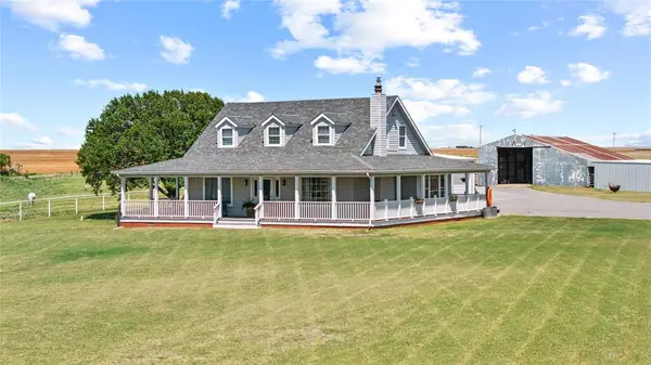 12010 N 2260 Road, Cordell, OK 73632