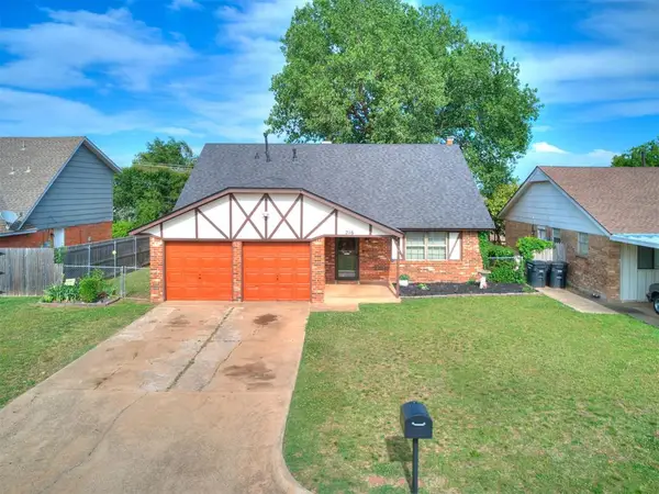 216 S Morgan Drive, Moore, OK 73160