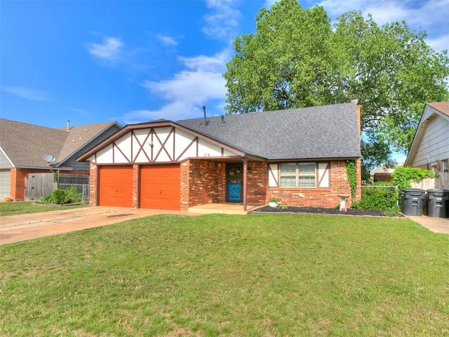 216 S Morgan Drive, Moore, OK 73160 - #2