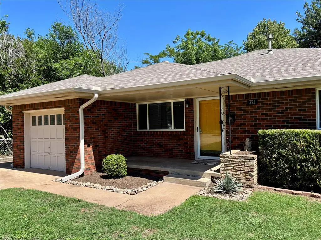 321 E Clegern Avenue, Edmond, OK 73034 - #1
