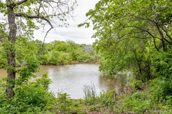 19520 Crestview Road, Purcell, OK 73080