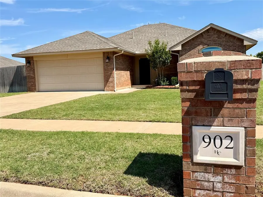902 Brookhollow Drive, Chickasha, OK 73018 - #2