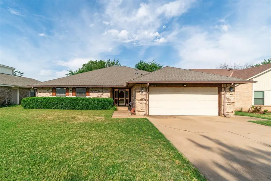 2013 Tanglewood Drive, Edmond, OK 73013 - #2