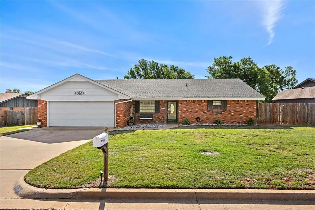7 Easy Street, Clinton, OK 73601 - #1