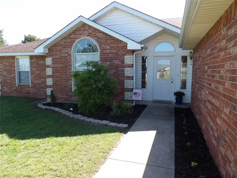101 Siara Drive, Shawnee, OK 74804 - #2