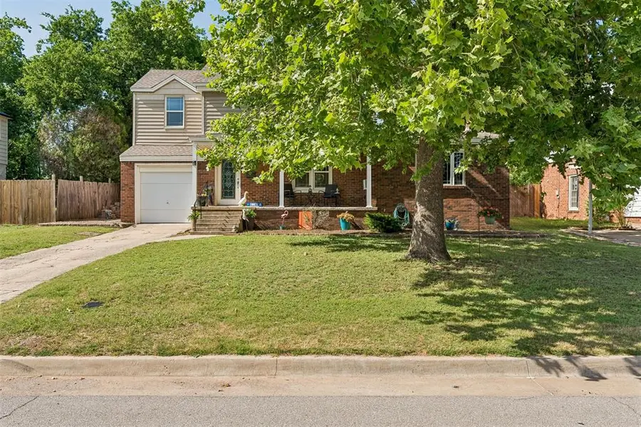 2713 NW 42nd Street, Oklahoma City, OK 73112 - #2