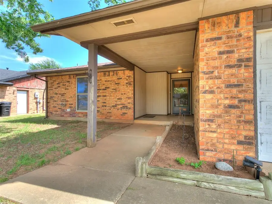 904 SE 15th Street, Moore, OK 73160 - #3