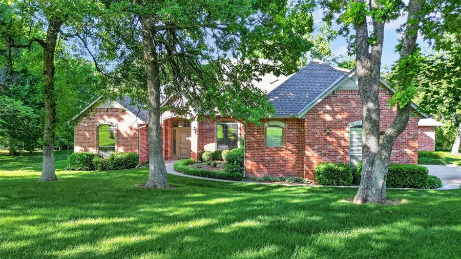 7400 Oakwood Creek Road, Edmond, OK 73034 - #3