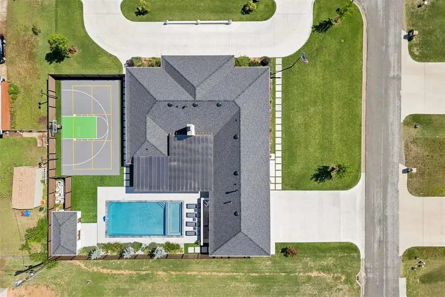 627 Louisiana Street, Jones, OK 73049 - #3