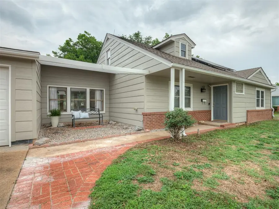 1113 S 8th Street, Kingfisher, OK 73750 - #2