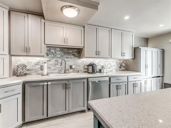 11372 Benttree Circle #11372, Oklahoma City, OK 73120