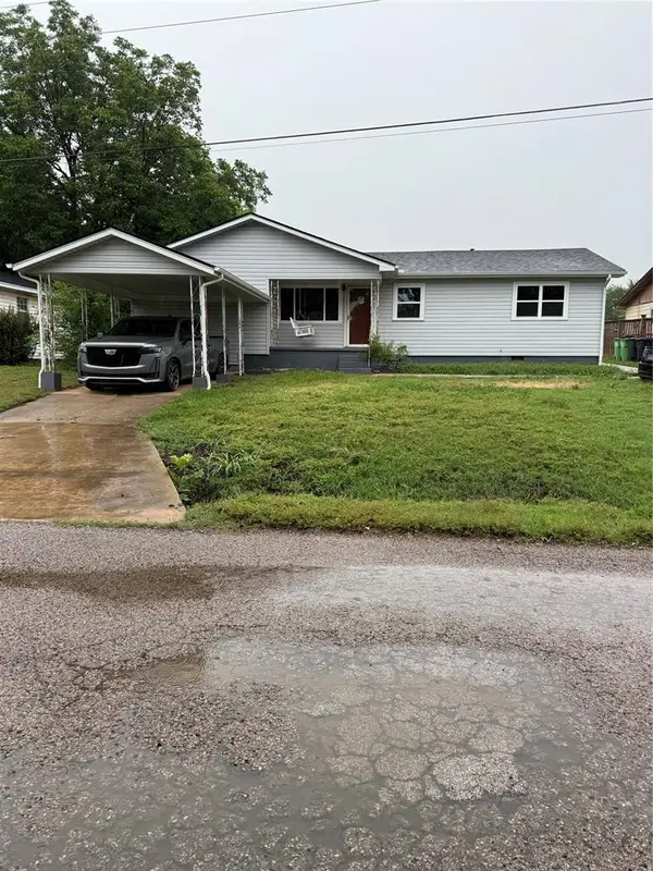 800 E 17th St Street, Prague, OK 74864