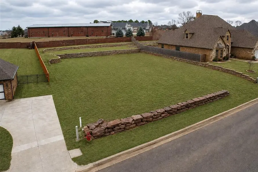 2932 Lakeshire Ridge Way, Edmond, OK 73034 - #3